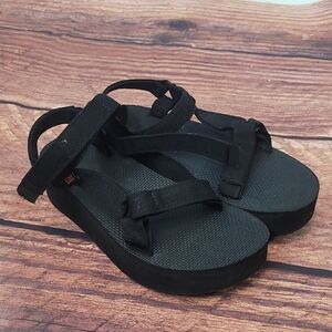 Teva Flatform Universal Sandal